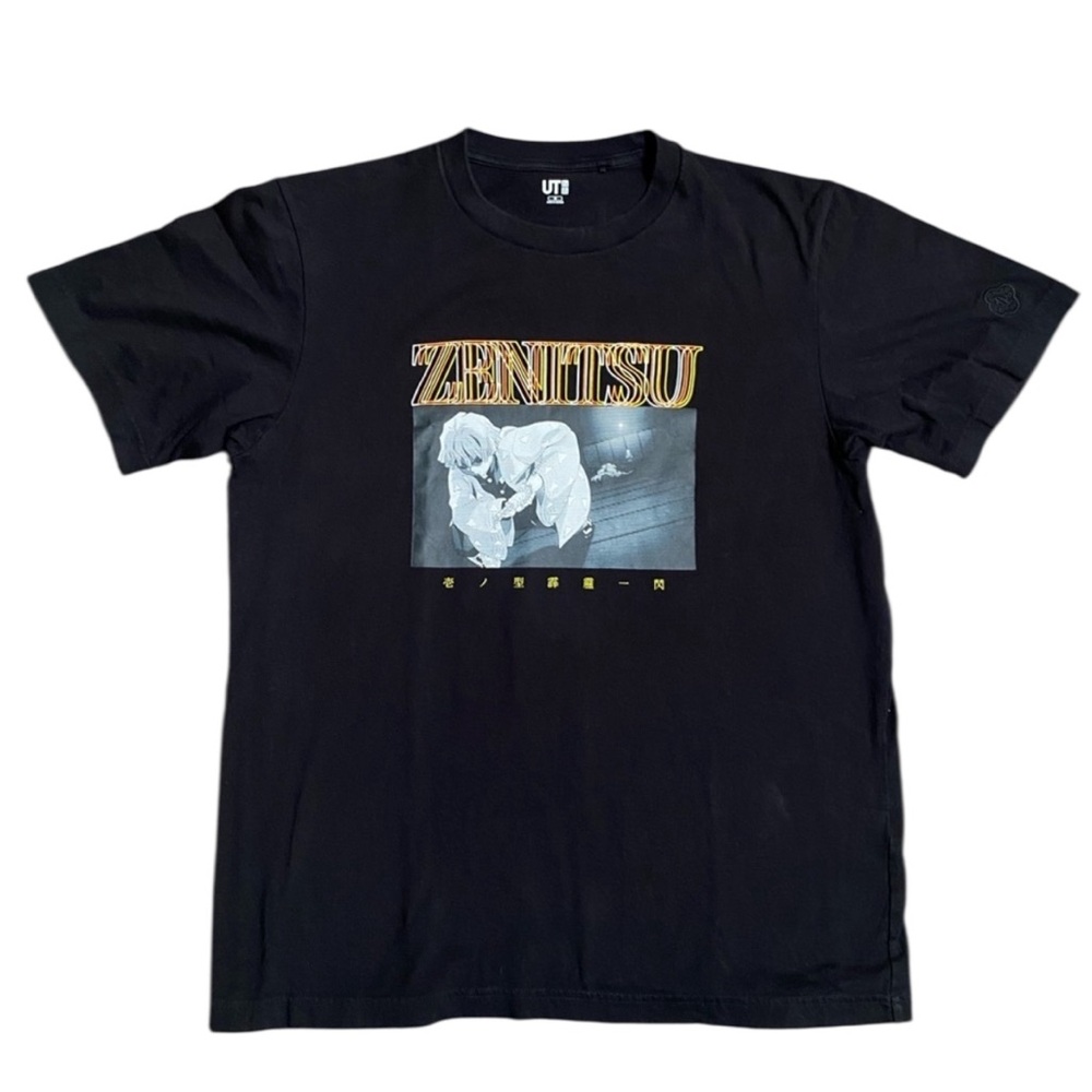 Demon Slayer Size Large Kimetsu No Yaiba Uniqlo Graphic Zenitsu Anime Size M